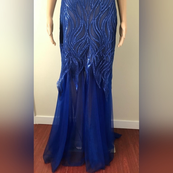 Tadashi Shoji Blue Gown - Picture 6 of 7